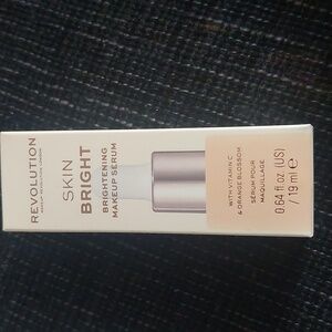 New makeup revolution skin‎ bright makeup serum
